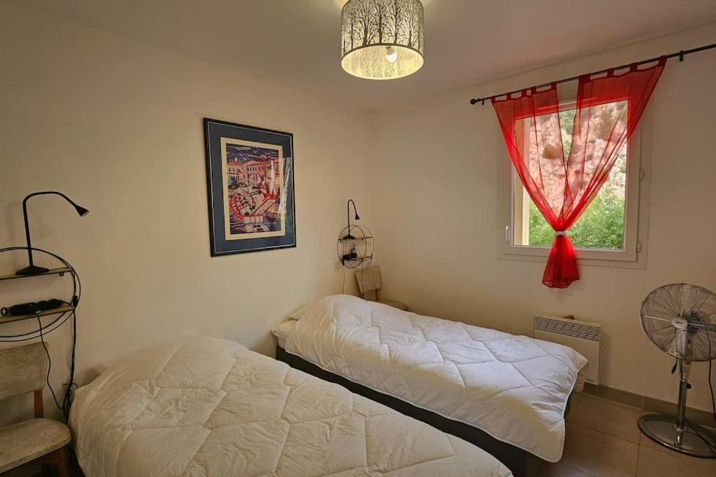 Les Marches Du Soleil Apartment Сет Екстериор снимка