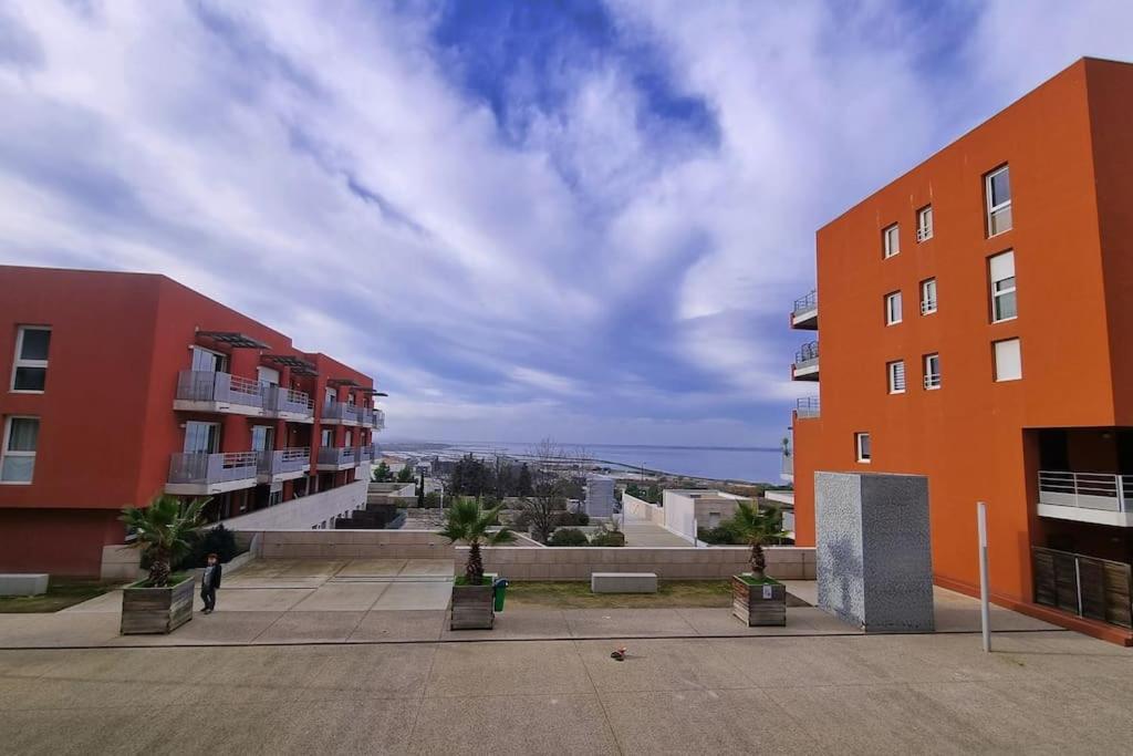 Les Marches Du Soleil Apartment Сет Екстериор снимка