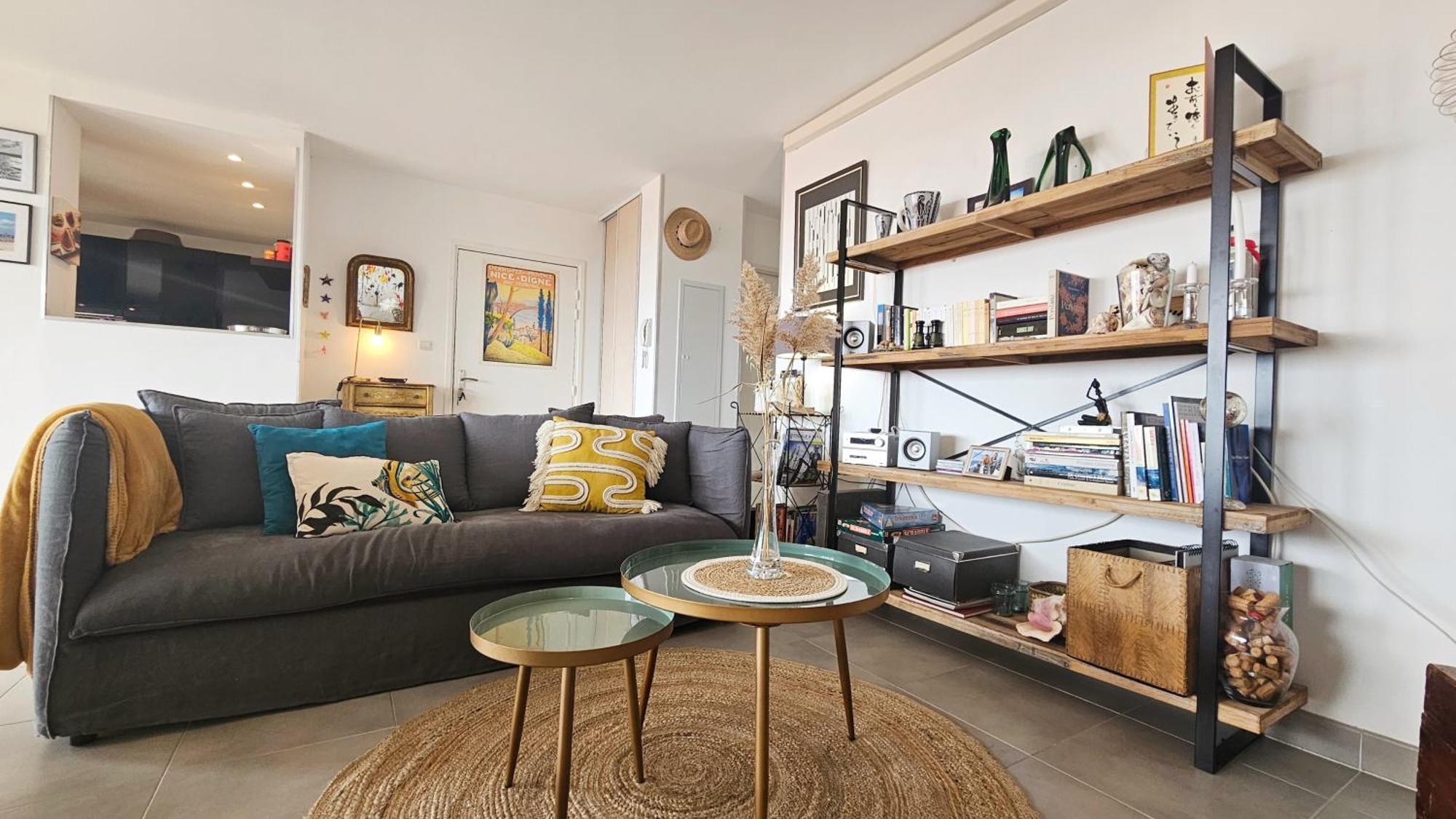 Les Marches Du Soleil Apartment Сет Екстериор снимка